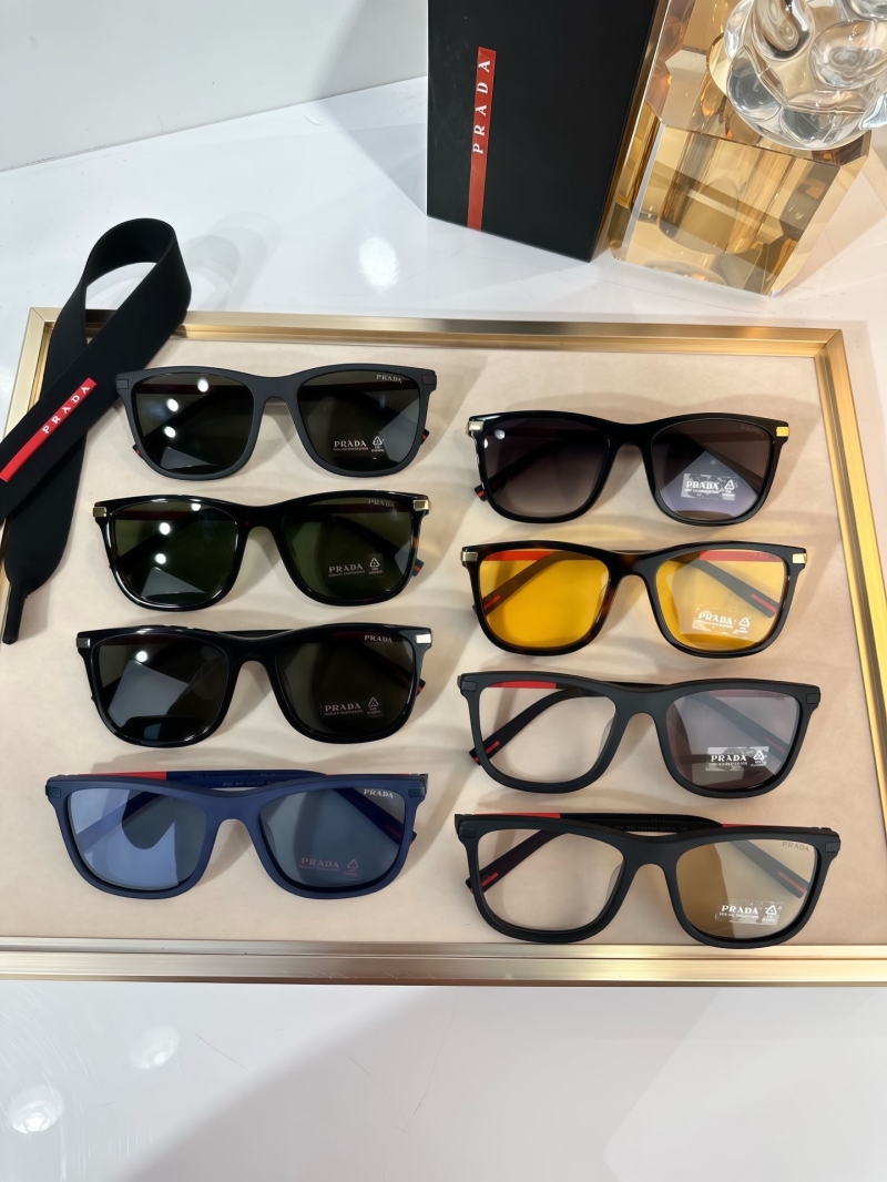 RAY BAN